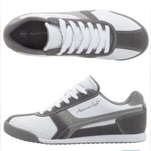AMERICAN EAGLE Mens athletic shoes size 7 1/2 leather gray white 93239